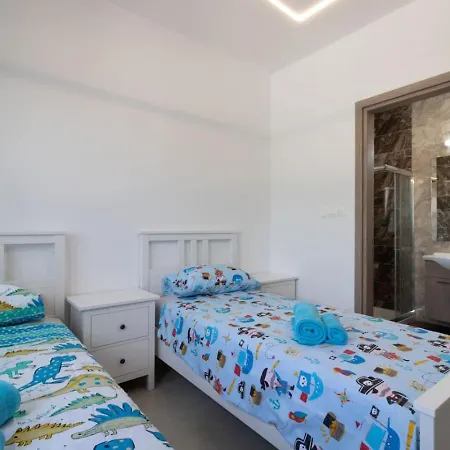 Townhouse Luise - Sunny Escape In Coral Bay * Péjia