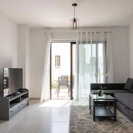 Townhouse Luise - Sunny Escape In Coral Bay * Peyia