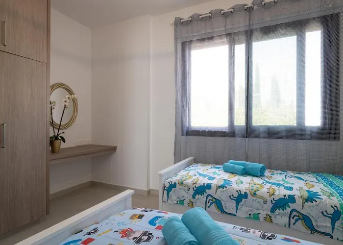 Townhouse Luise - Sunny Escape In Coral Bay * Peyia